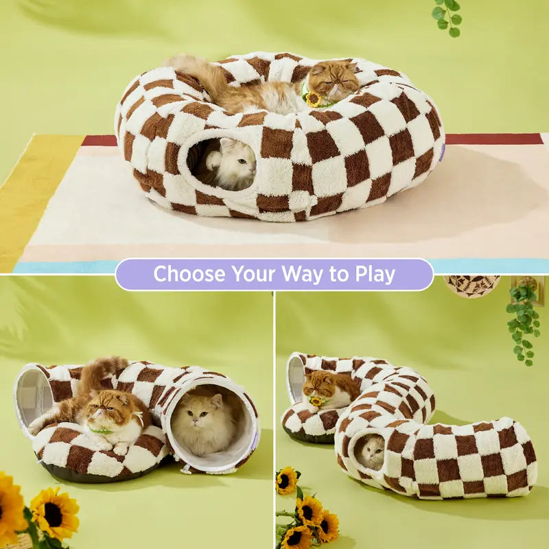 A warm, comfortable and cute cat donut tunnel with washable round pads