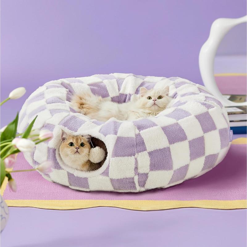 A warm, comfortable and cute cat donut tunnel with washable round pads